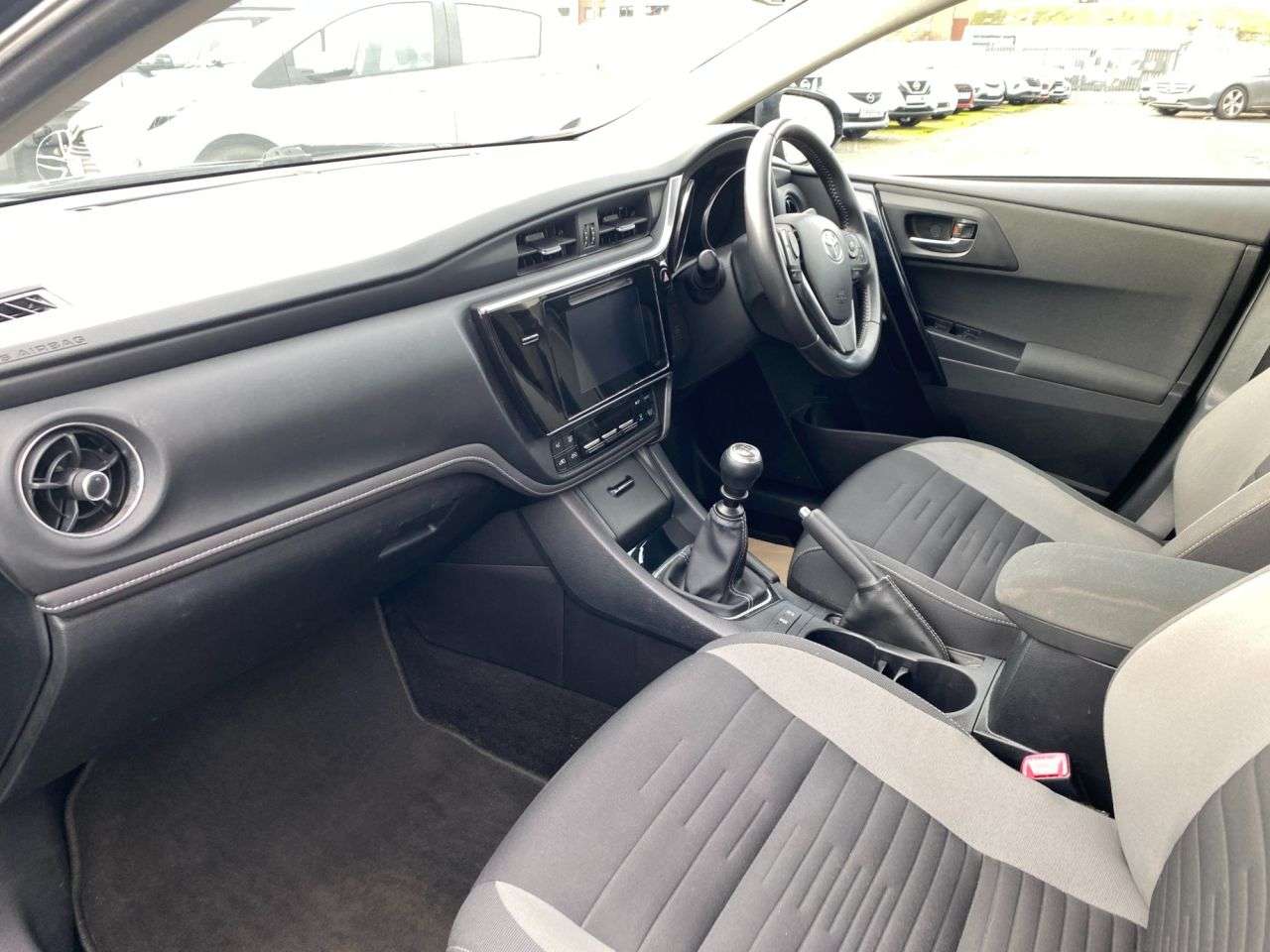 2016 TOYOTA AURIS 2016 TOYOTA AURIS