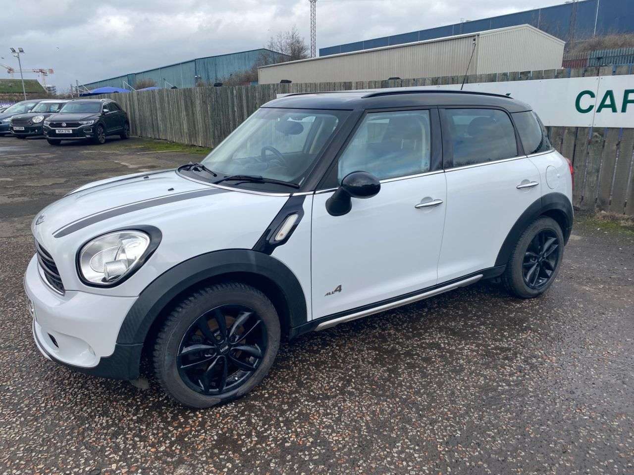 A 2015 MINI COUNTRYMAN 1.6 Cooper D Business Edition SUV 5dr Diesel Manual ALL4 Euro 6 (s/s) (112 A 2015 MINI COUNTRYMAN 1.6 Cooper D Business Edition SUV 5dr Diesel Manual ALL4 Euro 6 (s/s) (112