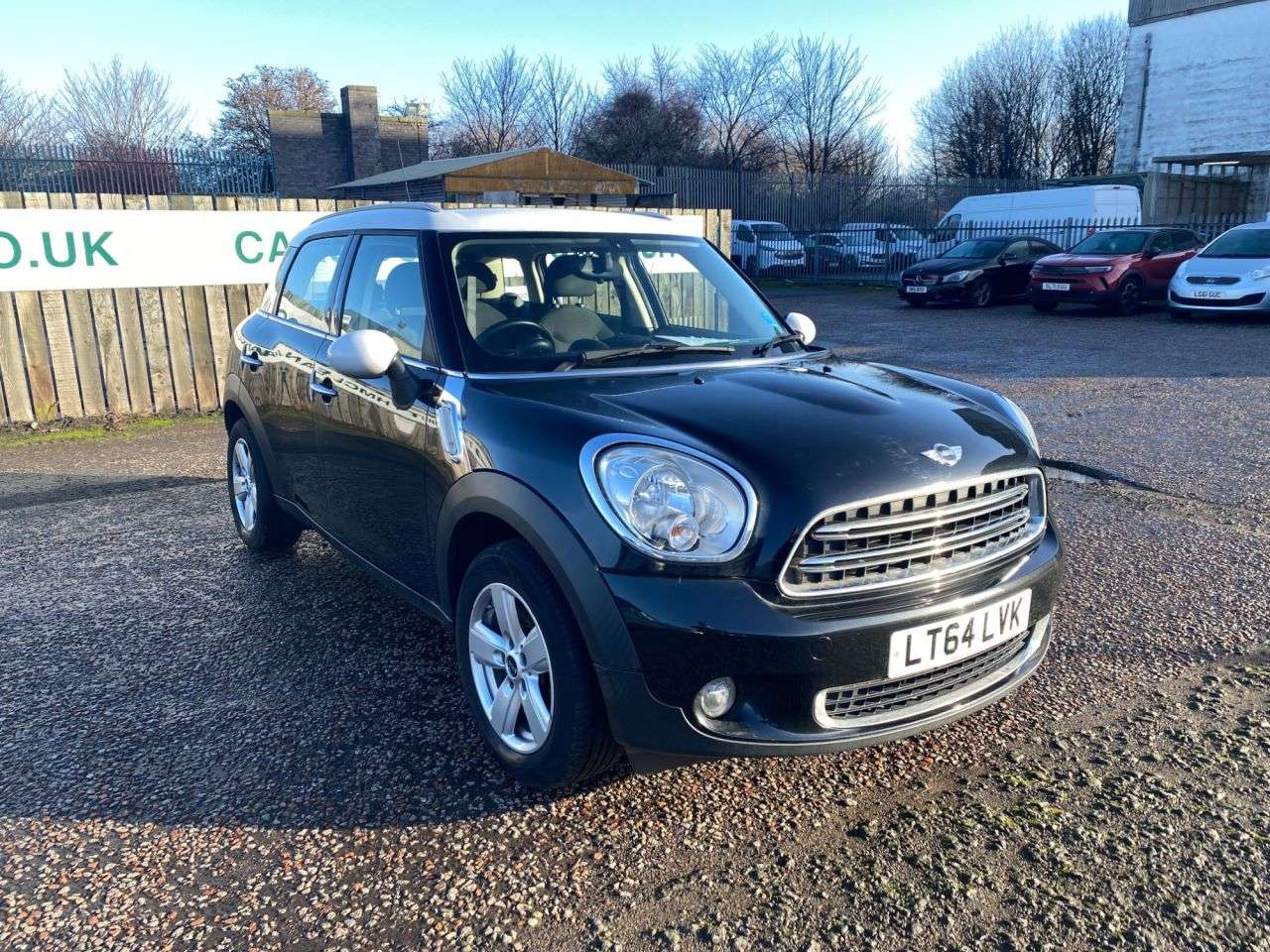 A 2014 MINI COUNTRYMAN 1.6 Cooper SUV 5dr Petrol Auto Euro 6 (122 ps) GREAT CONDITION ,PX WELCOME A 2014 MINI COUNTRYMAN 1.6 Cooper SUV 5dr Petrol Auto Euro 6 (122 ps) GREAT CONDITION ,PX WELCOME