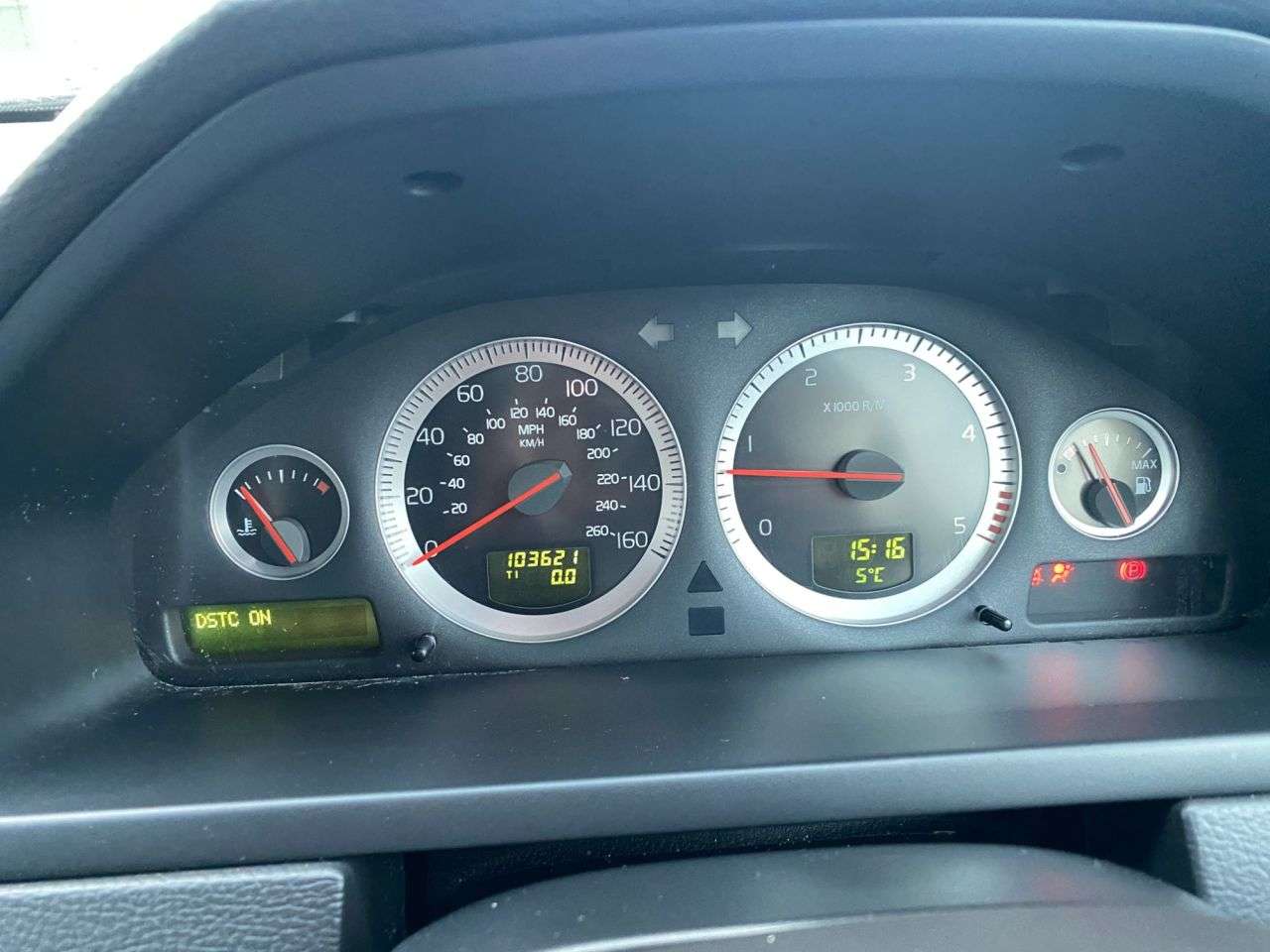 2010 VOLVO XC90 2010 VOLVO XC90