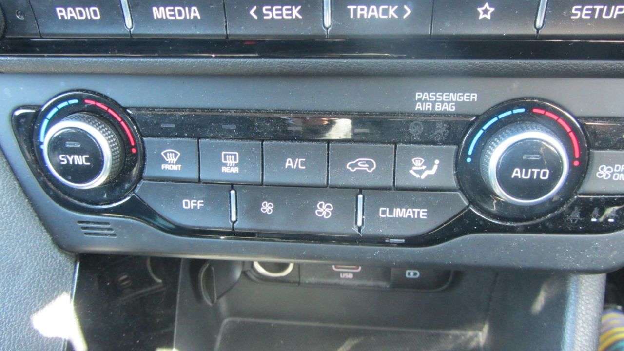 2020 KIA NIRO 2020 KIA NIRO