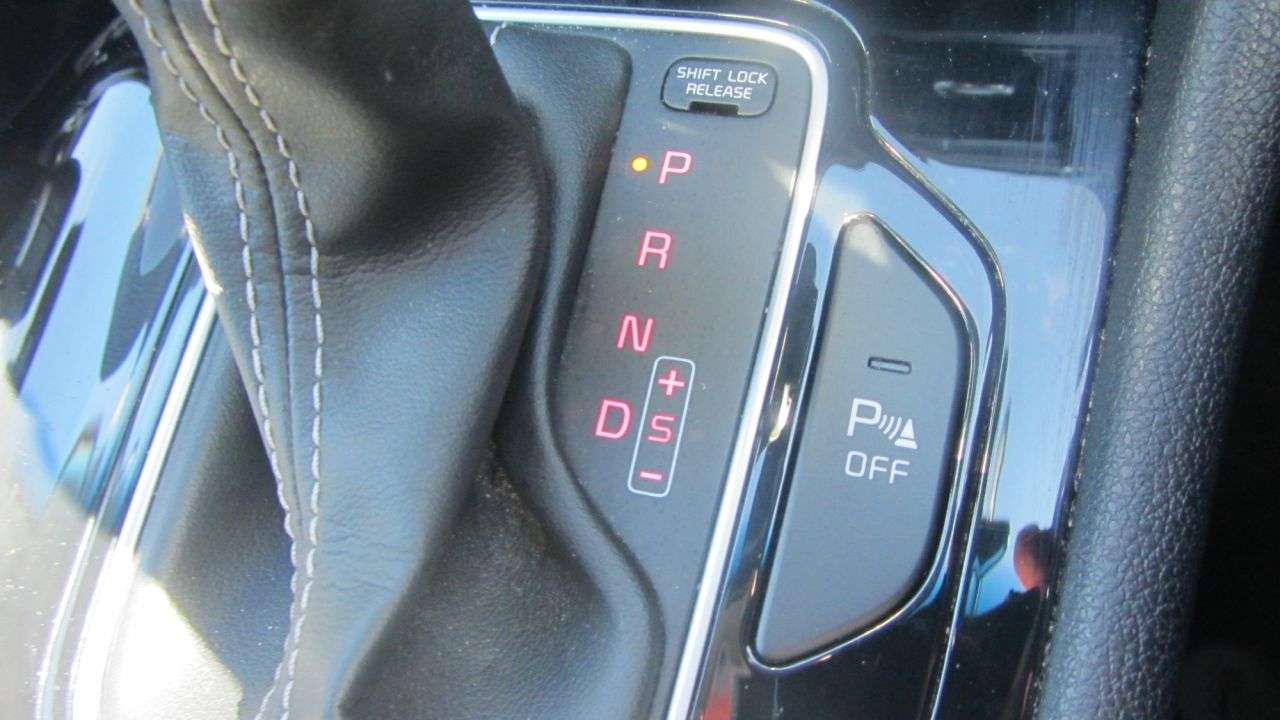 2020 KIA NIRO 2020 KIA NIRO