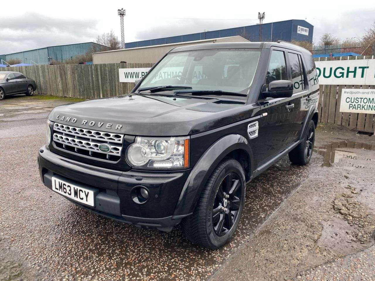 A 2013 LAND ROVER DISCOVERY 4 3.0 SD V6 HSE SUV 5dr Diesel Auto 4WD Euro 5 (255 bhp) PX WELCOME FINANCE M A 2013 LAND ROVER DISCOVERY 4 3.0 SD V6 HSE SUV 5dr Diesel Auto 4WD Euro 5 (255 bhp) PX WELCOME FINANCE M