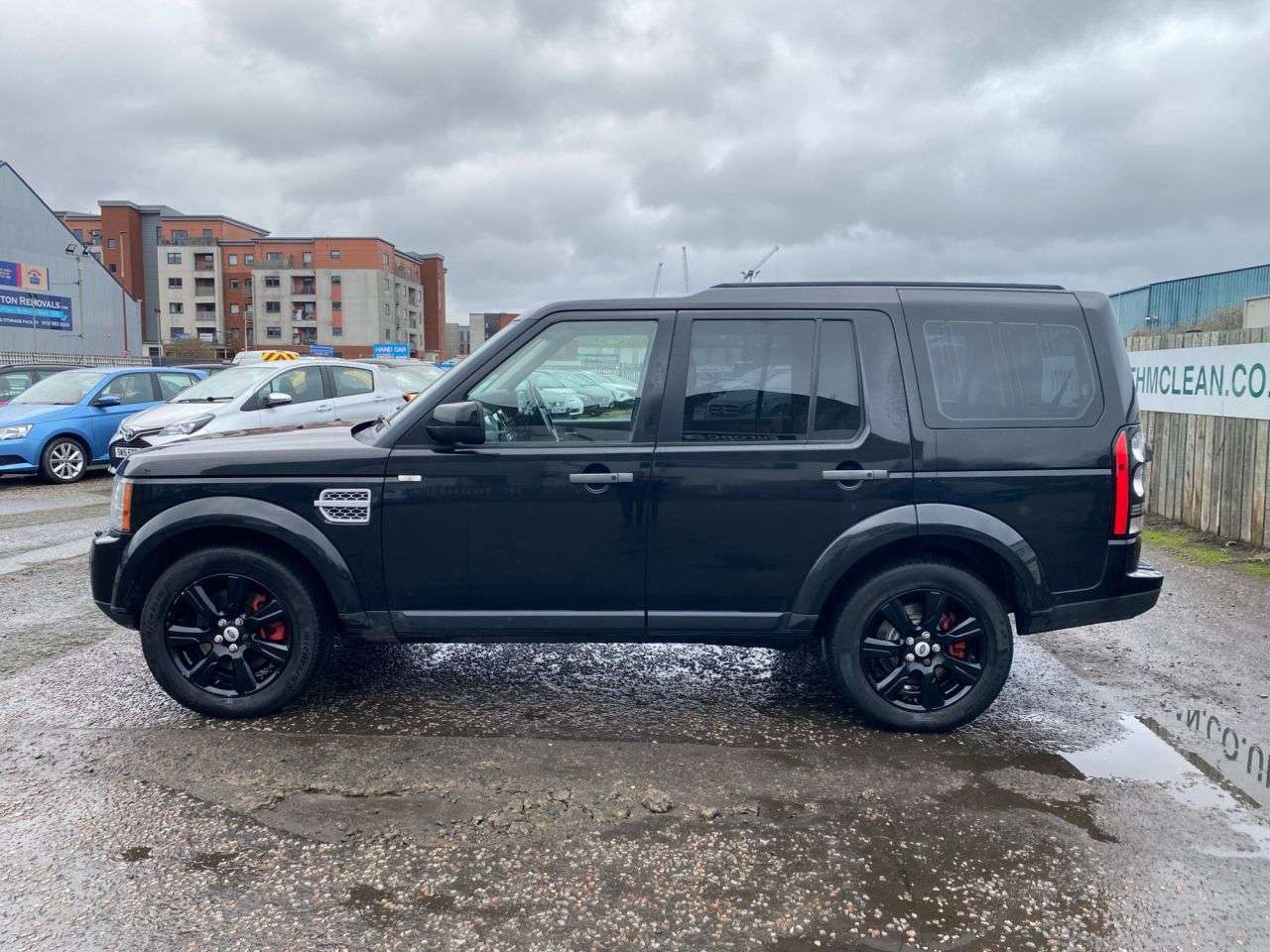 A 2013 LAND ROVER DISCOVERY 4 3.0 SD V6 HSE SUV 5dr Diesel Auto 4WD Euro 5 (255 bhp) PX WELCOME FINANCE M A 2013 LAND ROVER DISCOVERY 4 3.0 SD V6 HSE SUV 5dr Diesel Auto 4WD Euro 5 (255 bhp) PX WELCOME FINANCE M