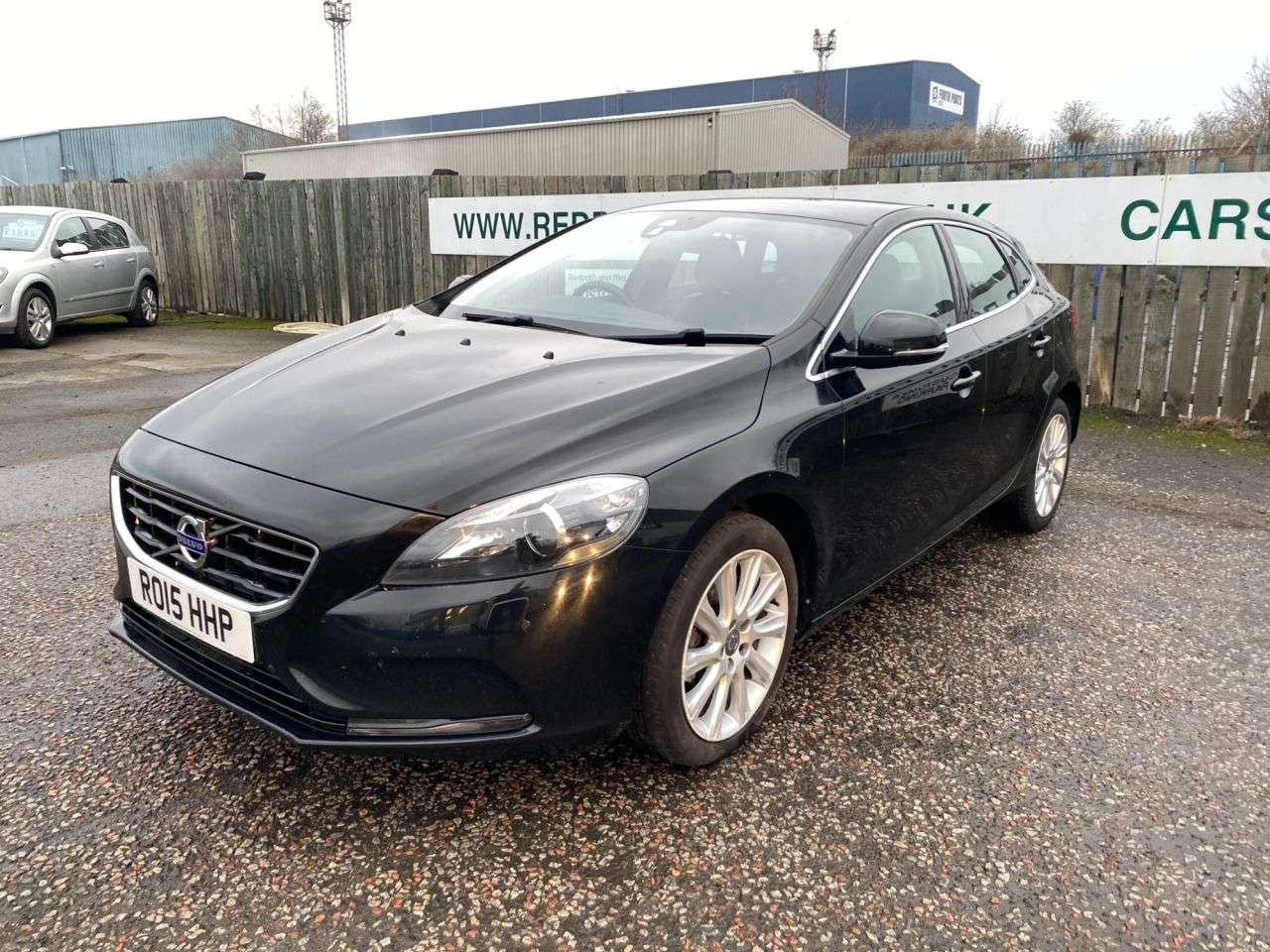 A 2015 VOLVO V40 1.6 D2 SE Lux Hatchback 5dr Diesel Manual Euro 5 (s/s) (115 ps) A 2015 VOLVO V40 1.6 D2 SE Lux Hatchback 5dr Diesel Manual Euro 5 (s/s) (115 ps)