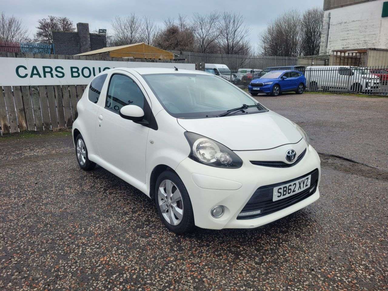 A 2012 TOYOTA AYGO 1.0 VVT-i Fire Hatchback 3dr Petrol Manual Euro 5 (67 ps) PX WELCOME A 2012 TOYOTA AYGO 1.0 VVT-i Fire Hatchback 3dr Petrol Manual Euro 5 (67 ps) PX WELCOME