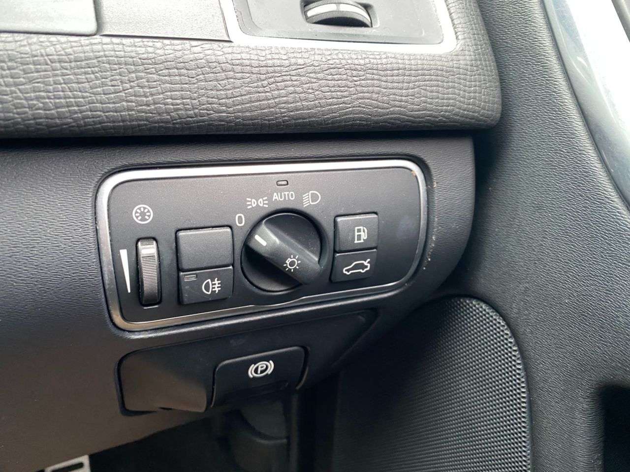 2015 VOLVO XC60 2015 VOLVO XC60