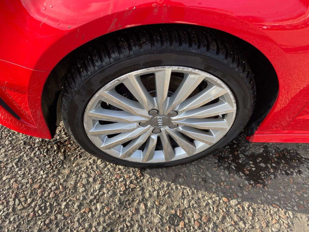 A 2014 AUDI A3 1.4 TFSI e-tron Sportback 5dr Petrol Plug-in Hybrid e-S Tronic Euro 6 8.8kW A 2014 AUDI A3 1.4 TFSI e-tron Sportback 5dr Petrol Plug-in Hybrid e-S Tronic Euro 6 8.8kW