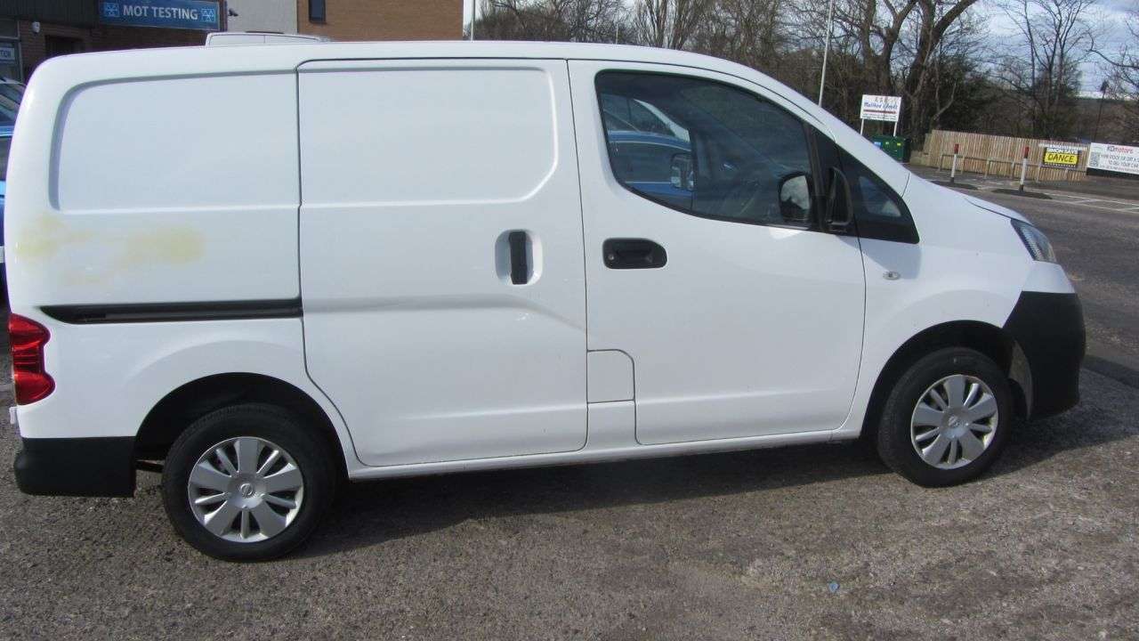 A 2017 NISSAN NV200 1.5 dCi Acenta Panel Van 6dr Diesel Manual SWB Euro 6 (90 ps) BLUETOOTH, PA A 2017 NISSAN NV200 1.5 dCi Acenta Panel Van 6dr Diesel Manual SWB Euro 6 (90 ps) BLUETOOTH, PA