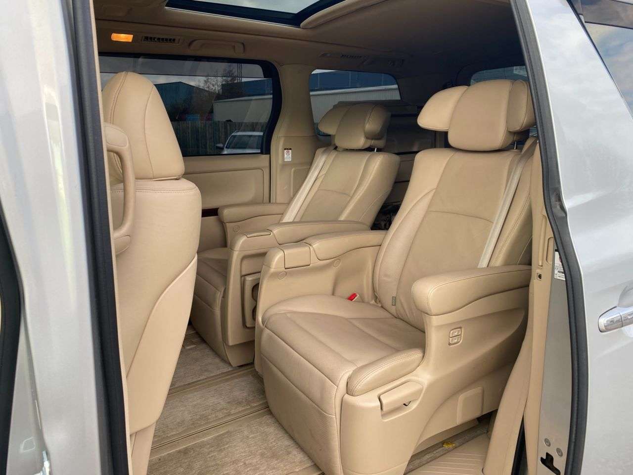 2010 TOYOTA ALPHARD 2010 TOYOTA ALPHARD