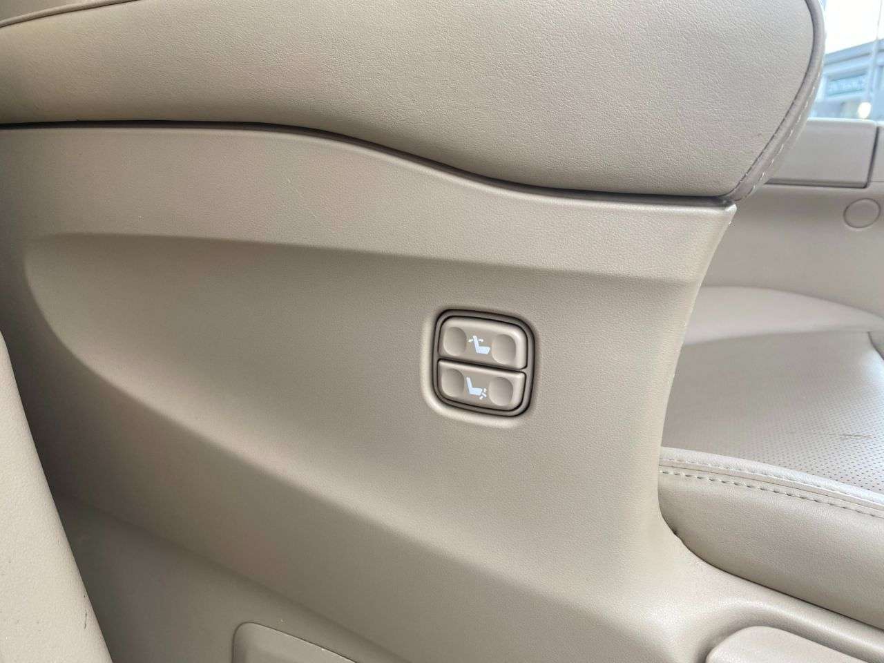 2010 TOYOTA ALPHARD 2010 TOYOTA ALPHARD