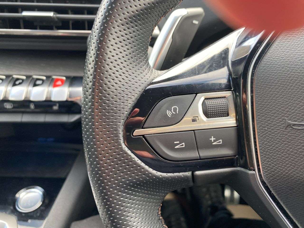 2020 PEUGEOT 3008 2020 PEUGEOT 3008