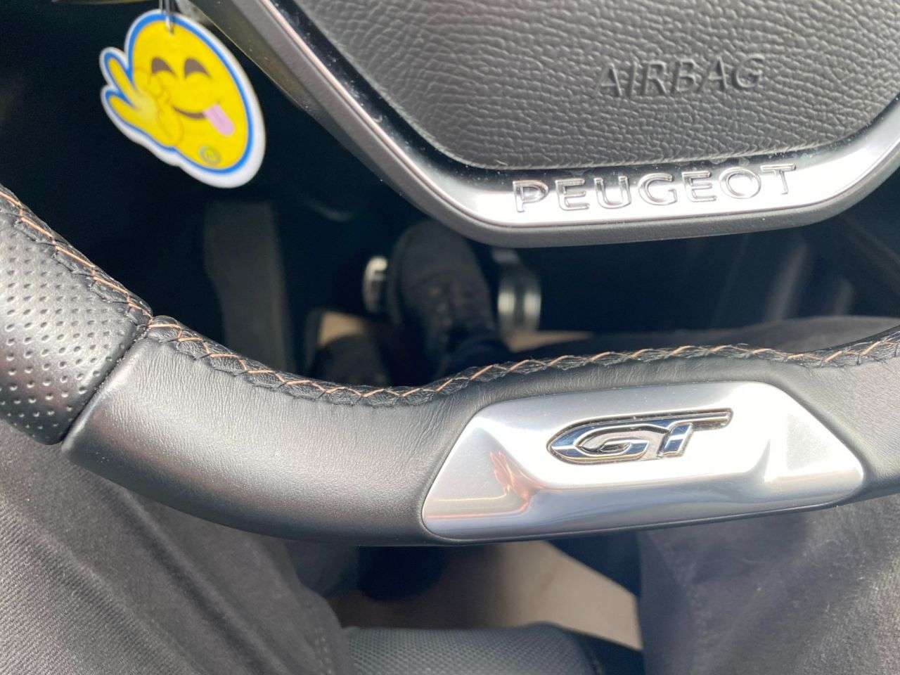 2020 PEUGEOT 3008 2020 PEUGEOT 3008