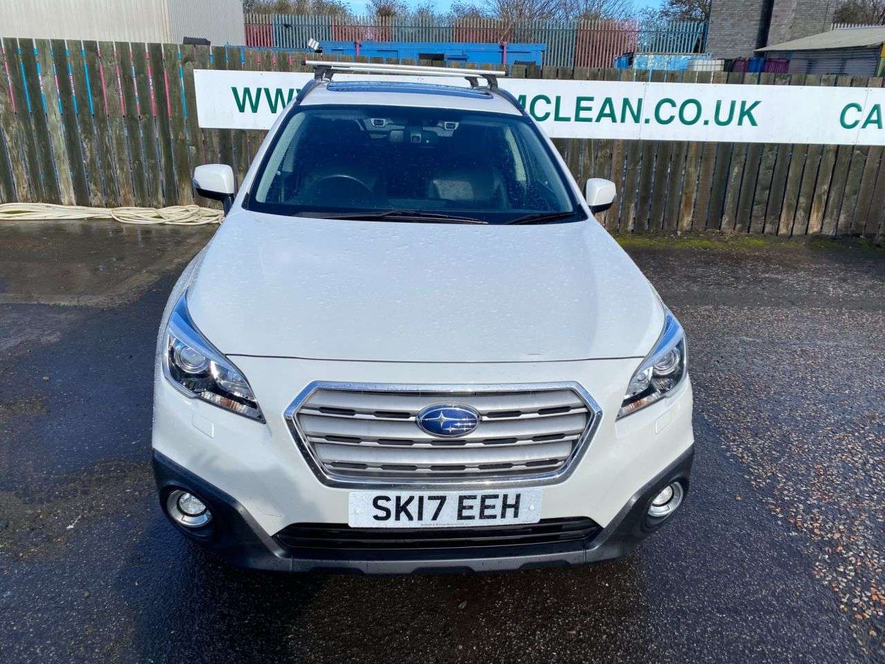 A 2017 SUBARU OUTBACK 2.5i SE Premium Estate 5dr Petrol Lineartronic 4WD Euro 6 (s/s) (175 ps) PX A 2017 SUBARU OUTBACK 2.5i SE Premium Estate 5dr Petrol Lineartronic 4WD Euro 6 (s/s) (175 ps) PX