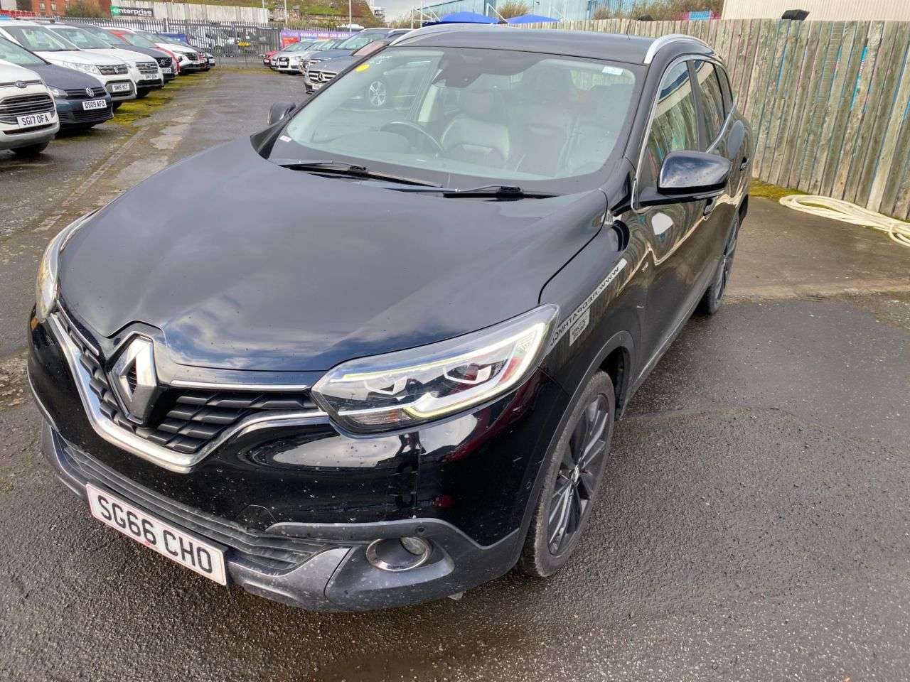 A 2016 RENAULT KADJAR 1.2 TCe Signature Nav SUV 5dr Petrol Manual Euro 6 (s/s) (130 ps) PX WELCOM A 2016 RENAULT KADJAR 1.2 TCe Signature Nav SUV 5dr Petrol Manual Euro 6 (s/s) (130 ps) PX WELCOM