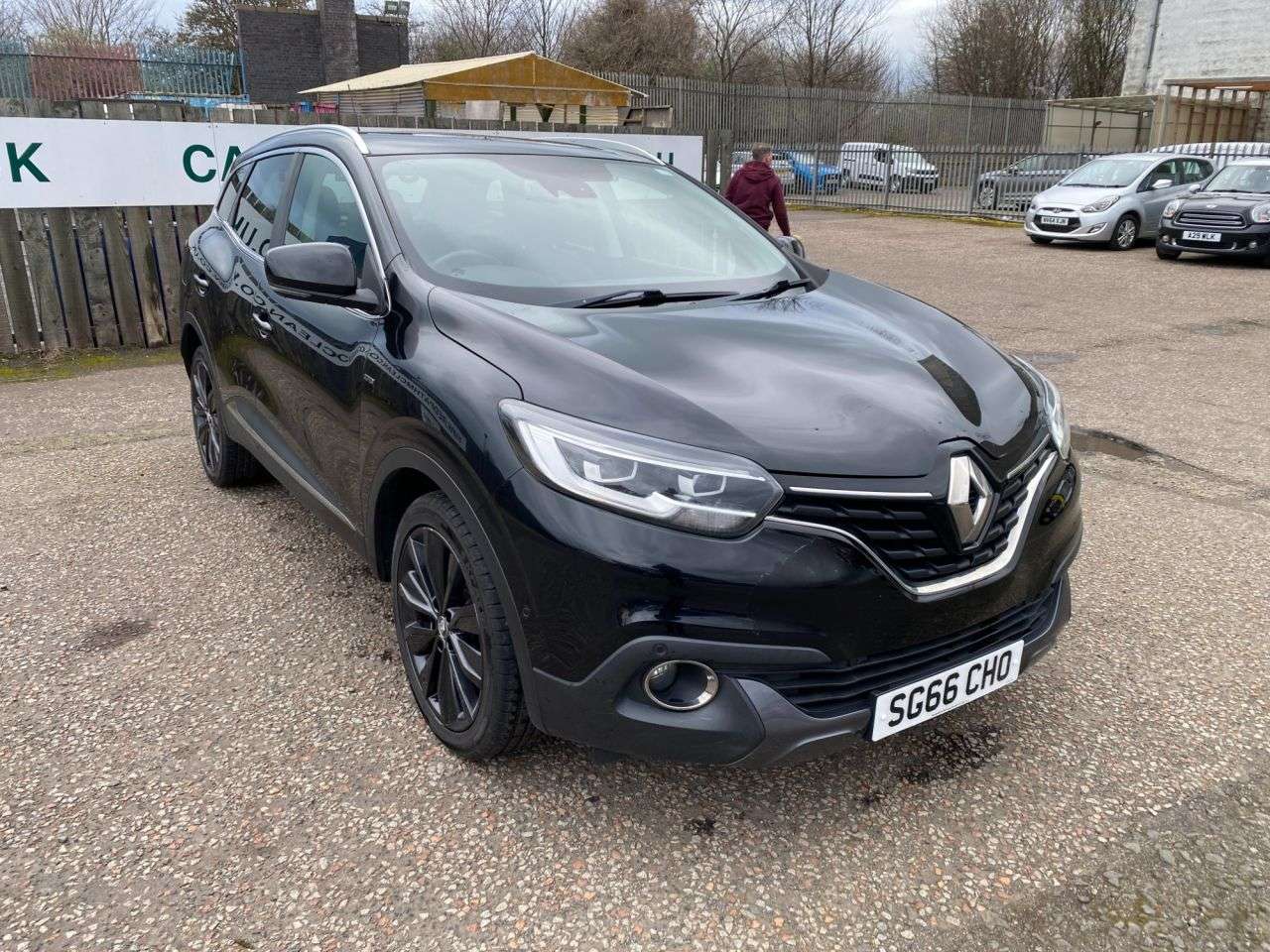 A 2016 RENAULT KADJAR 1.2 TCe Signature Nav SUV 5dr Petrol Manual Euro 6 (s/s) (130 ps) PX WELCOM A 2016 RENAULT KADJAR 1.2 TCe Signature Nav SUV 5dr Petrol Manual Euro 6 (s/s) (130 ps) PX WELCOM