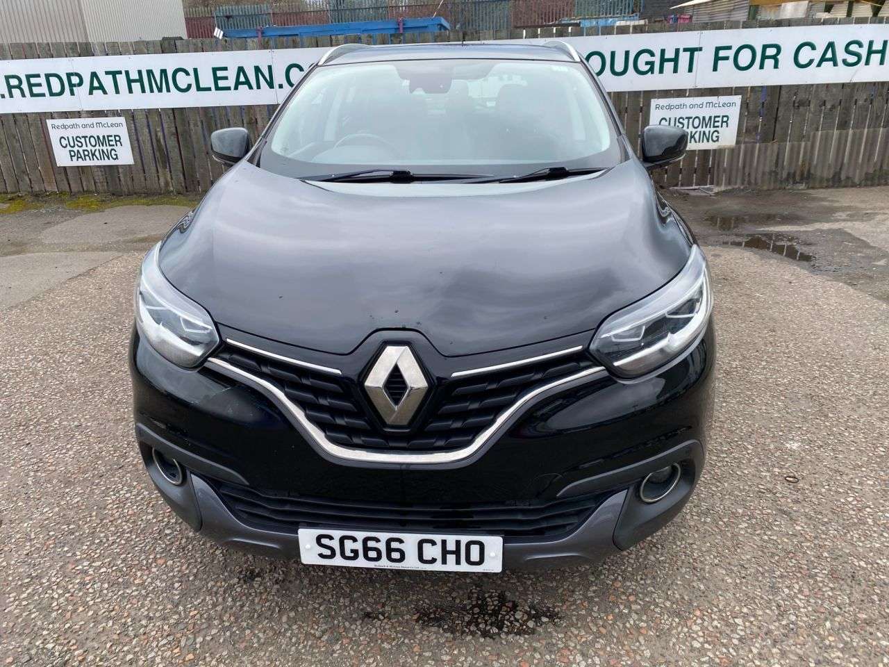 A 2016 RENAULT KADJAR 1.2 TCe Signature Nav SUV 5dr Petrol Manual Euro 6 (s/s) (130 ps) PX WELCOM A 2016 RENAULT KADJAR 1.2 TCe Signature Nav SUV 5dr Petrol Manual Euro 6 (s/s) (130 ps) PX WELCOM