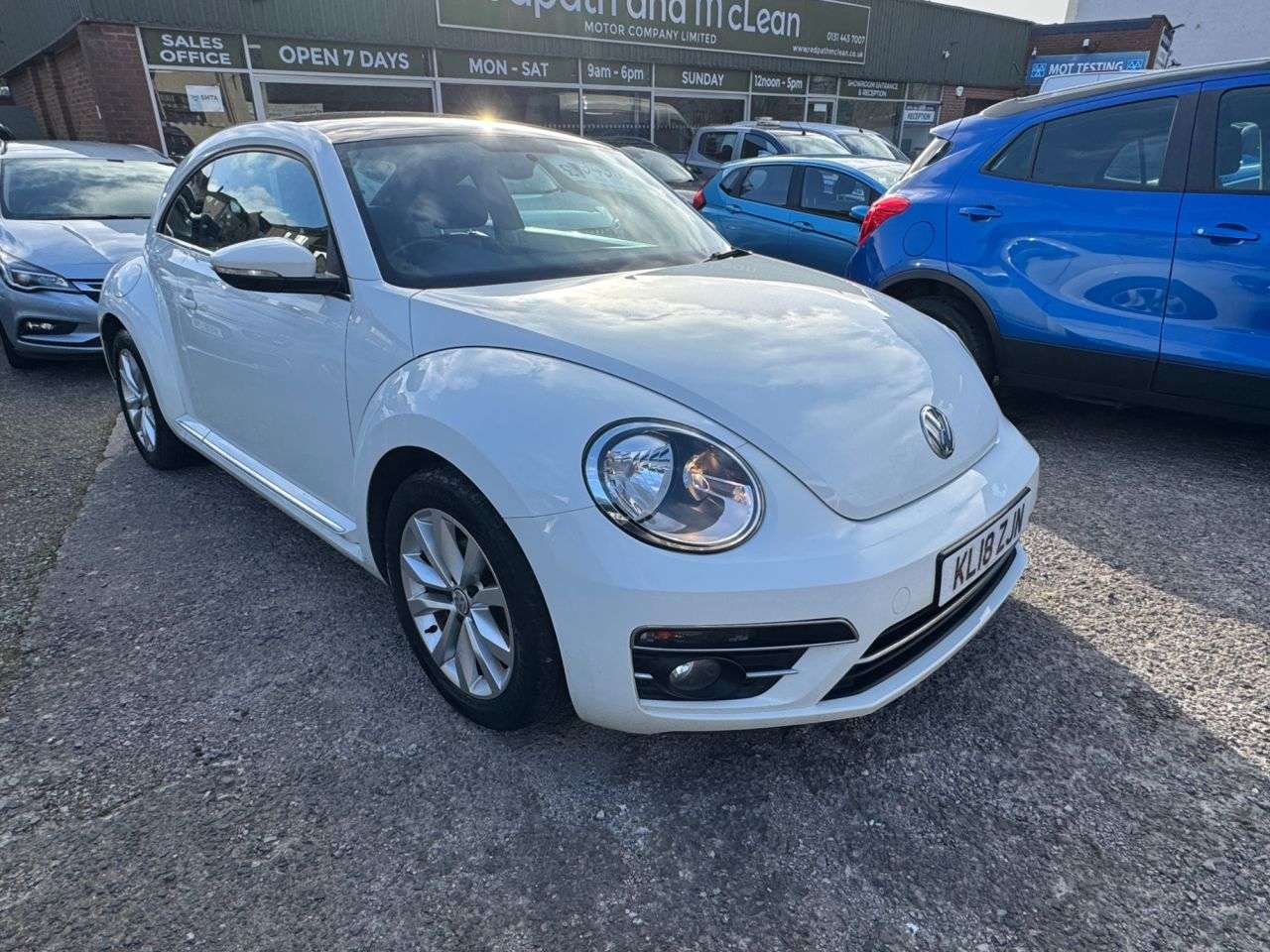A 2018 VOLKSWAGEN BEETLE 1.4 TSI Design Hatchback 3dr Petrol Manual Euro 6 (s/s) (150 ps) BLUETOOTH, A 2018 VOLKSWAGEN BEETLE 1.4 TSI Design Hatchback 3dr Petrol Manual Euro 6 (s/s) (150 ps) BLUETOOTH,