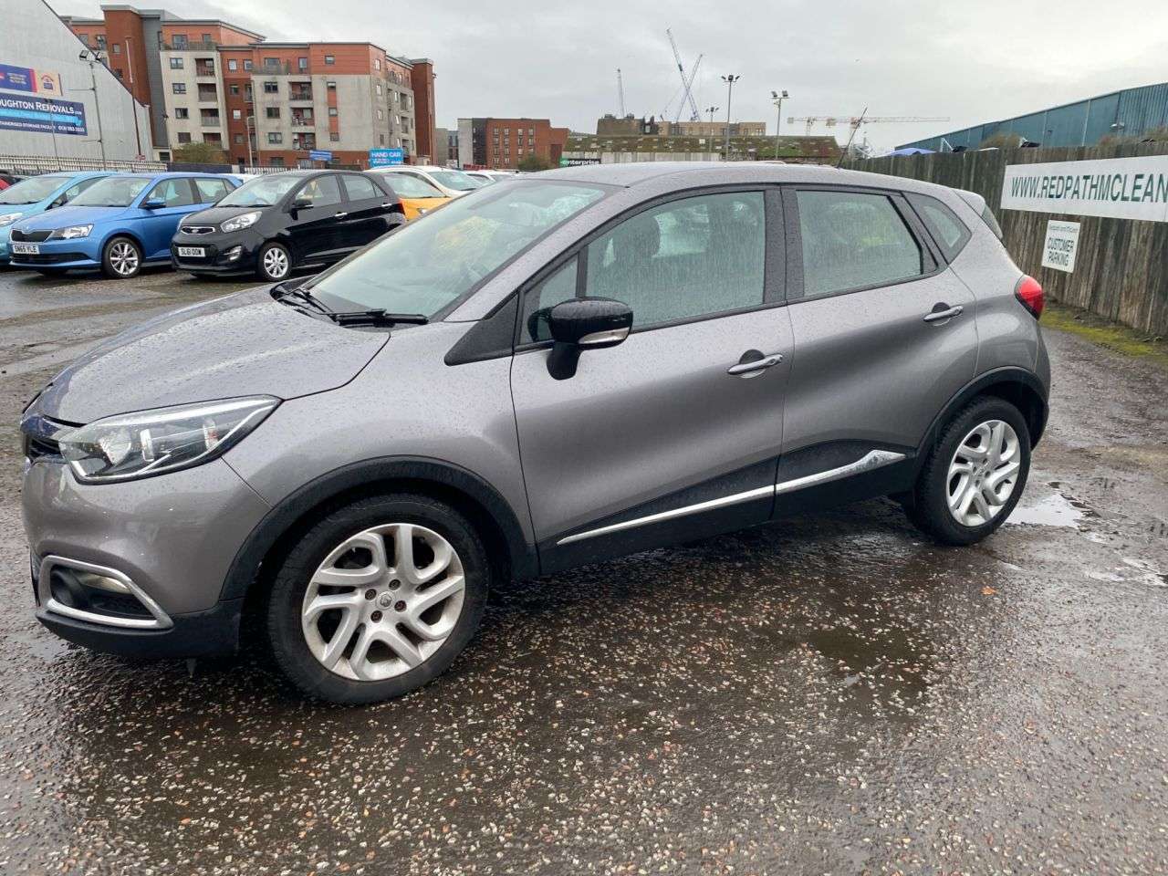 A 2015 RENAULT CAPTUR 0.9 TCe ENERGY Dynamique Nav SUV 5dr Petrol Manual Euro 6 (s/s) (90 ps) Jus A 2015 RENAULT CAPTUR 0.9 TCe ENERGY Dynamique Nav SUV 5dr Petrol Manual Euro 6 (s/s) (90 ps) Jus