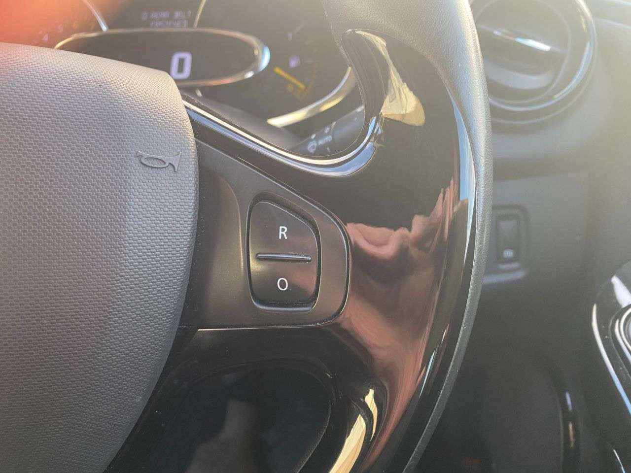 2014 RENAULT CLIO 2014 RENAULT CLIO