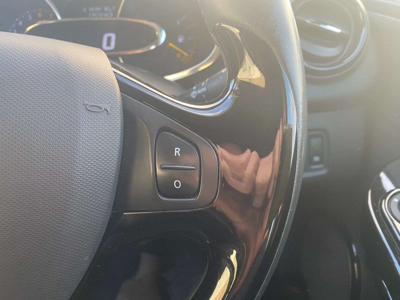 2014 RENAULT CLIO 2014 RENAULT CLIO