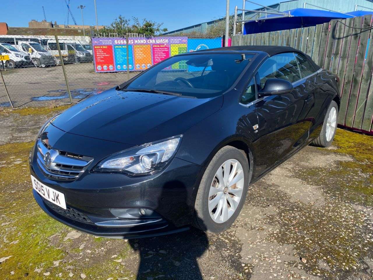 A 2015 VAUXHALL CASCADA 2.0 CDTi Elite Convertible 2dr Diesel Manual Euro 5 (s/s) (165 ps) PX WELCO A 2015 VAUXHALL CASCADA 2.0 CDTi Elite Convertible 2dr Diesel Manual Euro 5 (s/s) (165 ps) PX WELCO