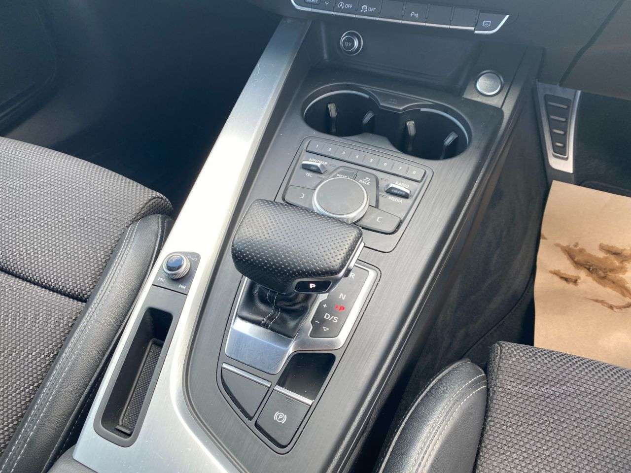 2016 AUDI A4 2016 AUDI A4