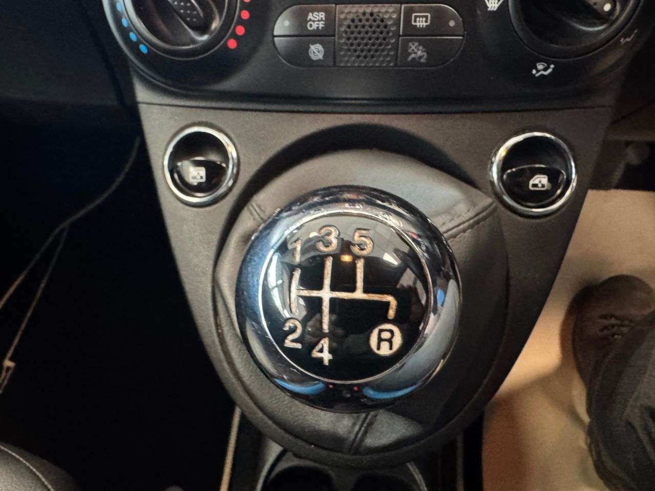 2018 FIAT 500 2018 FIAT 500