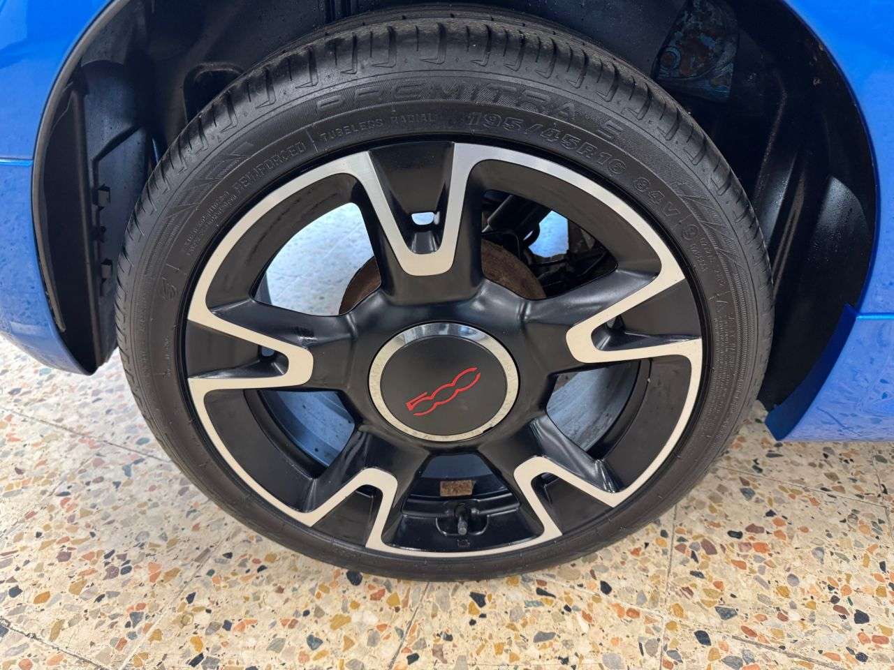 2018 FIAT 500 2018 FIAT 500