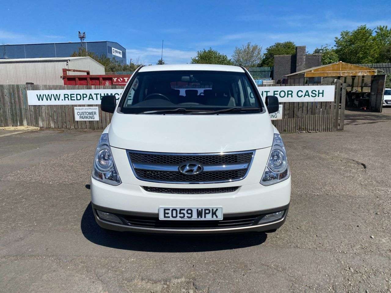 A 2009 HYUNDAI I800 2.5 CRDi Style MPV 5dr Diesel Manual Euro 4 (168 bhp) 8 SEATER MPV A 2009 HYUNDAI I800 2.5 CRDi Style MPV 5dr Diesel Manual Euro 4 (168 bhp) 8 SEATER MPV