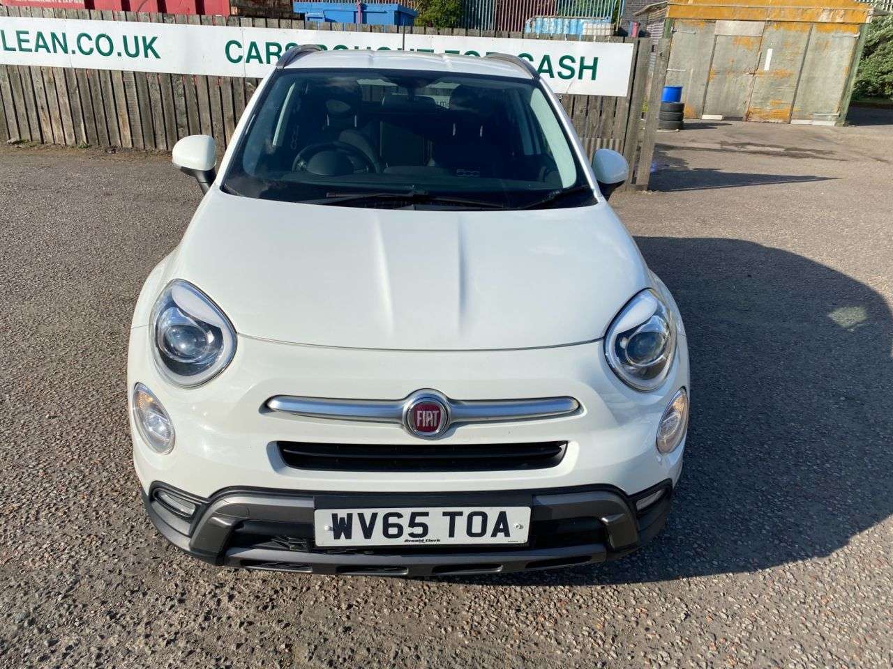 A 2015 FIAT 500X 1.6 MultiJetII Cross Plus SUV 5dr Diesel Manual Euro 6 (s/s) (120 ps) PX WE A 2015 FIAT 500X 1.6 MultiJetII Cross Plus SUV 5dr Diesel Manual Euro 6 (s/s) (120 ps) PX WE