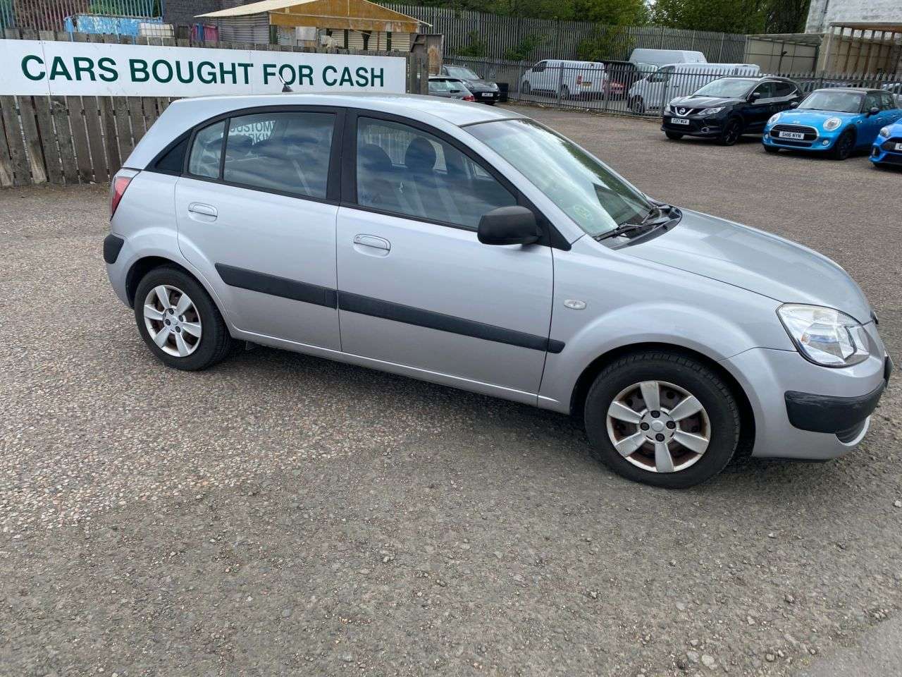 A 2007 KIA RIO 0.0L LEFT HAND DRIVE A 2007 KIA RIO 0.0L LEFT HAND DRIVE