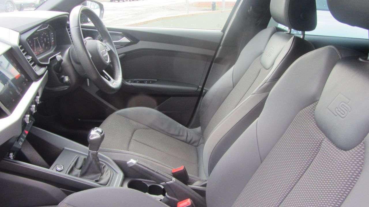 2022 AUDI A1 2022 AUDI A1
