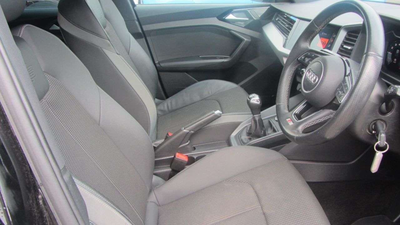 2022 AUDI A1 2022 AUDI A1