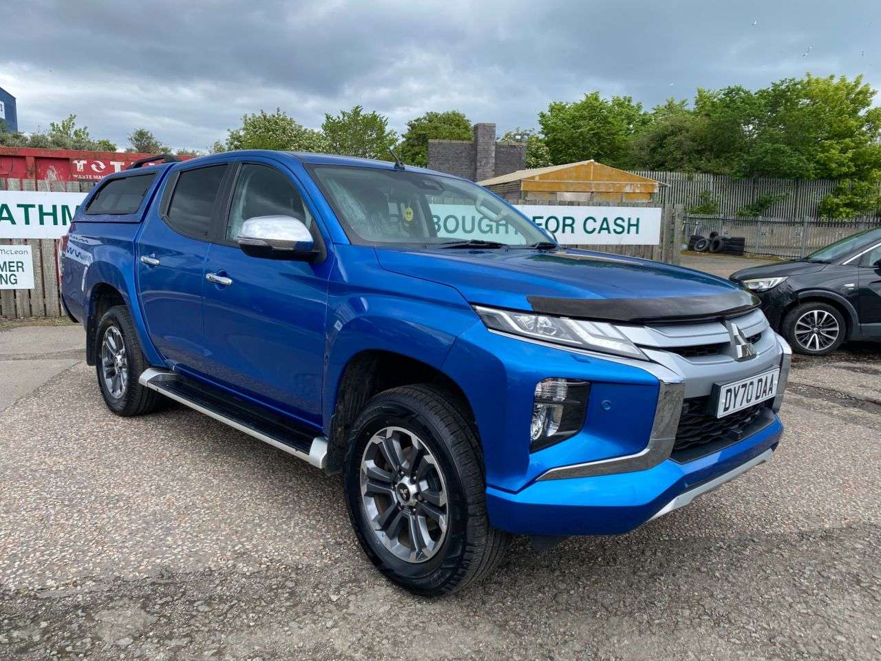 A 2020 MITSUBISHI L200 2.2 DI-D DC Barbarian X Pickup Double Cab 4dr Diesel Auto 4WD Euro 6 (s/s) A 2020 MITSUBISHI L200 2.2 DI-D DC Barbarian X Pickup Double Cab 4dr Diesel Auto 4WD Euro 6 (s/s)