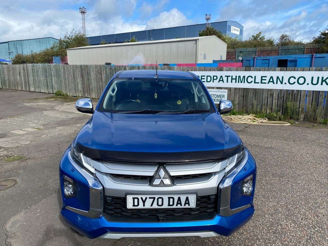 A 2020 MITSUBISHI L200 2.2 DI-D DC Barbarian X Pickup Double Cab 4dr Diesel Auto 4WD Euro 6 (s/s) A 2020 MITSUBISHI L200 2.2 DI-D DC Barbarian X Pickup Double Cab 4dr Diesel Auto 4WD Euro 6 (s/s)