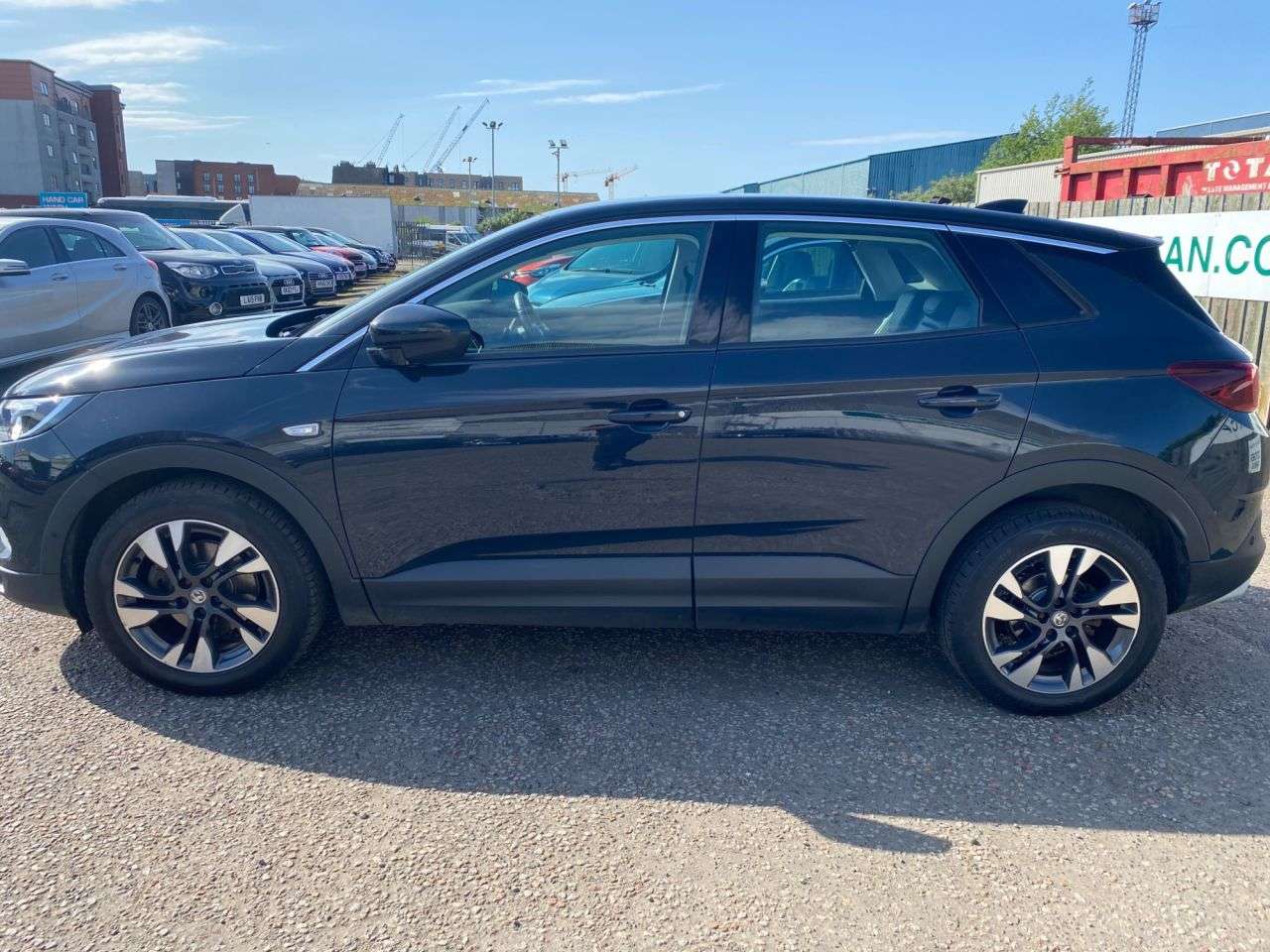 A 2019 VAUXHALL GRANDLAND X 1.5 Turbo D BlueInjection Sport Nav SUV 5dr Diesel Manual Euro 6 (s/s) (130 A 2019 VAUXHALL GRANDLAND X 1.5 Turbo D BlueInjection Sport Nav SUV 5dr Diesel Manual Euro 6 (s/s) (130