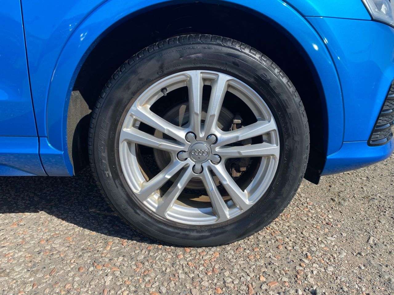 2015 AUDI Q3 2015 AUDI Q3