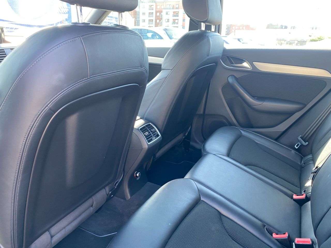2015 AUDI Q3 2015 AUDI Q3