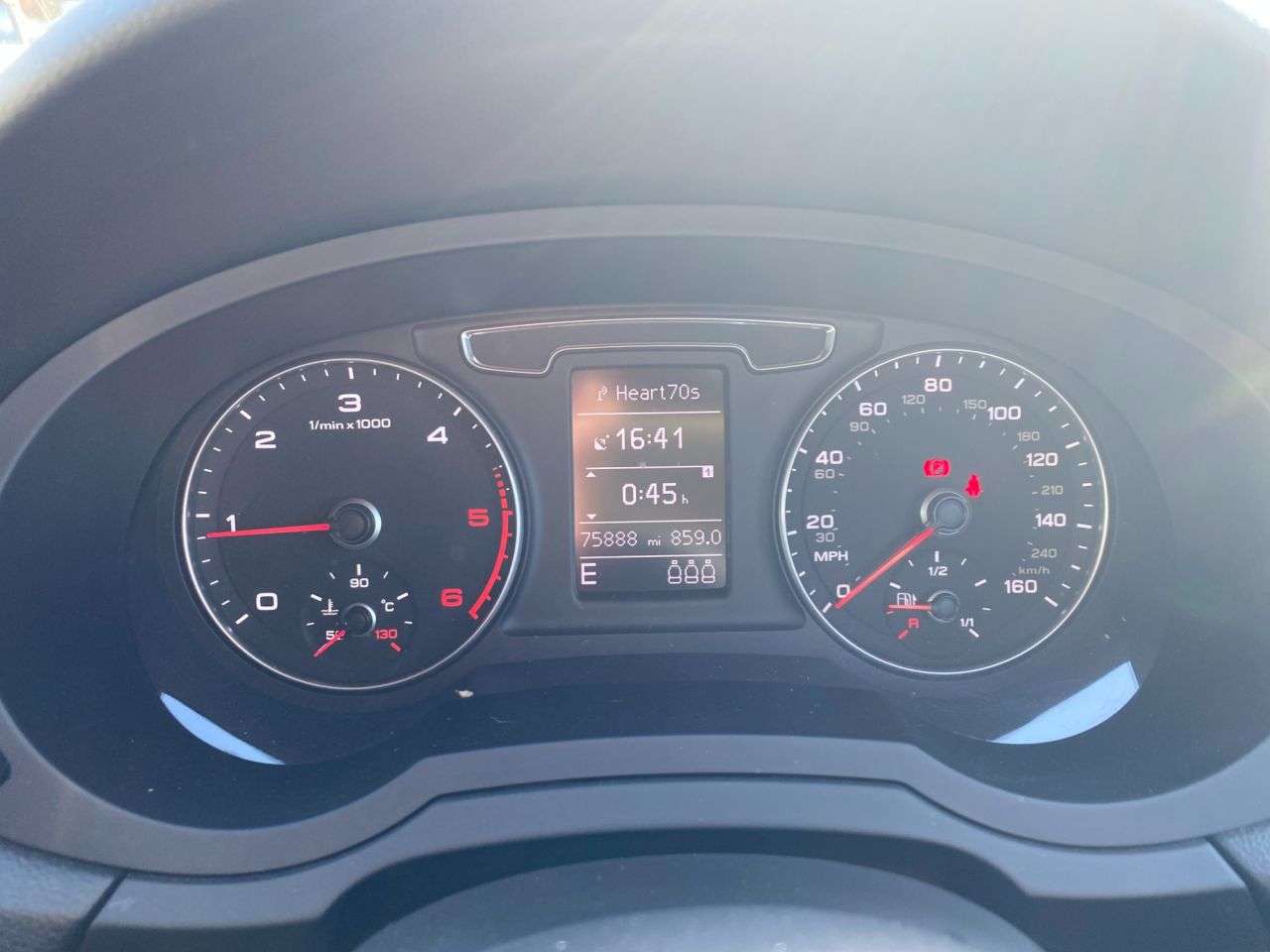 2015 AUDI Q3 2015 AUDI Q3