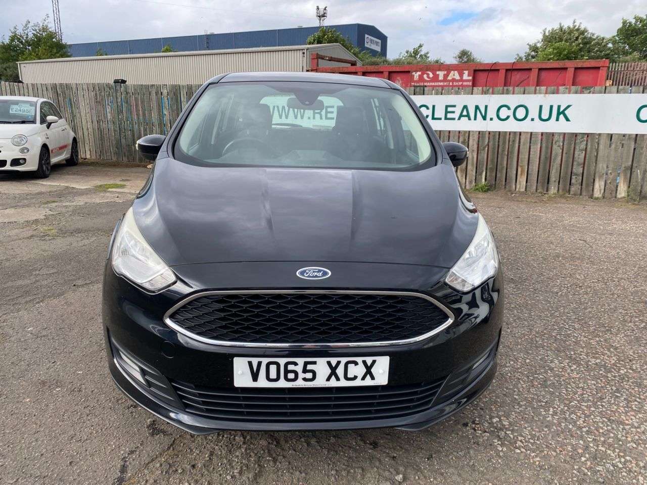 A 2015 FORD GRAND C-MAX 1.5 TDCi Zetec MPV 5dr Diesel Manual Euro 6 (s/s) (120 ps) PX WELCOME FINAN A 2015 FORD GRAND C-MAX 1.5 TDCi Zetec MPV 5dr Diesel Manual Euro 6 (s/s) (120 ps) PX WELCOME FINAN
