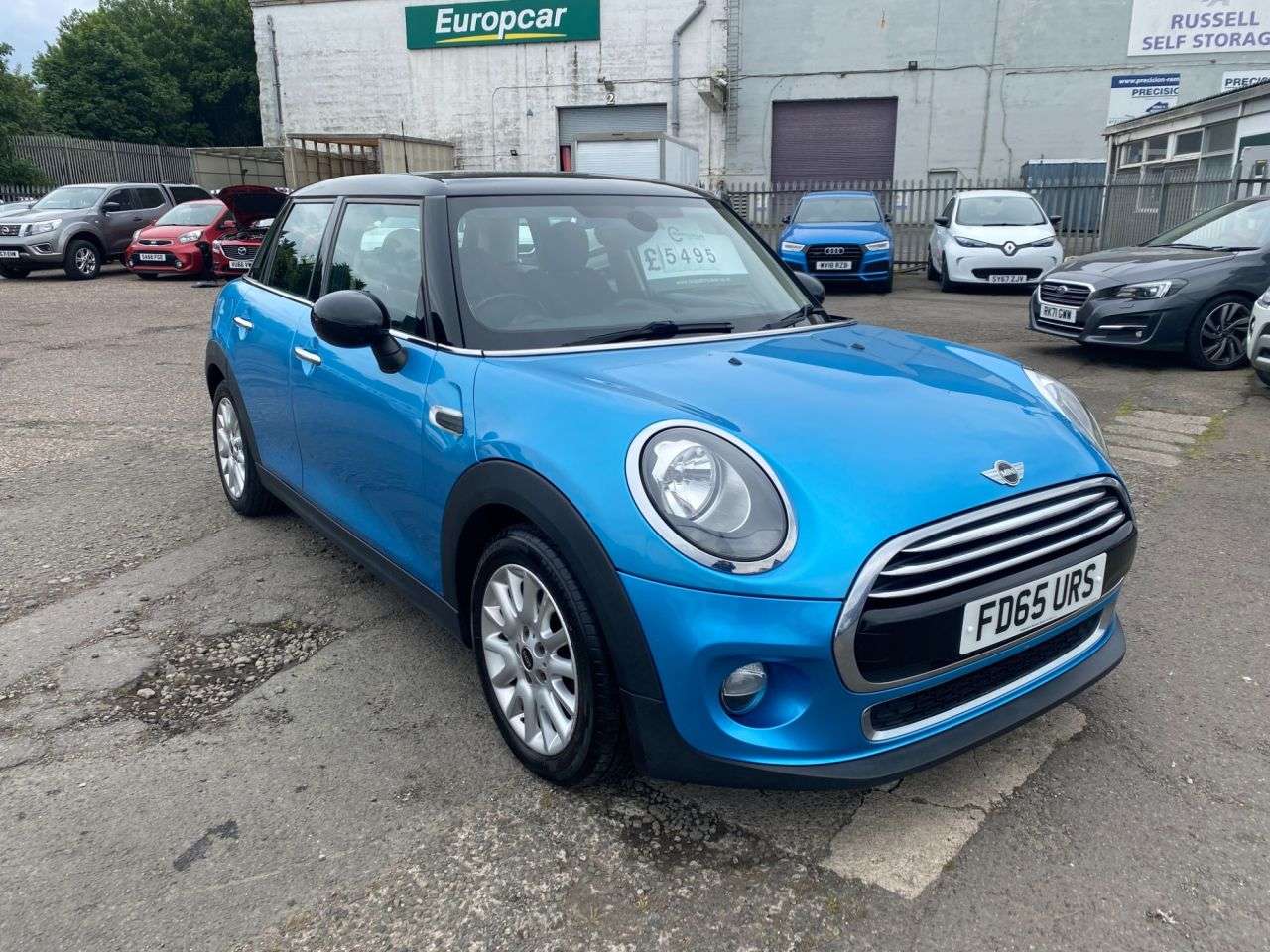 A 2015 MINI HATCH 1.5 Cooper Hatchback 5dr Petrol Manual Euro 6 (s/s) (136 ps) Lovely conditi A 2015 MINI HATCH 1.5 Cooper Hatchback 5dr Petrol Manual Euro 6 (s/s) (136 ps) Lovely conditi