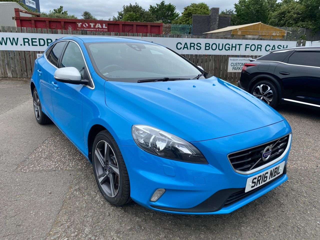 A 2016 VOLVO V40 2.0 D3 R-Design Nav Hatchback 5dr Diesel Manual Euro 6 (s/s) (150 ps) PX WE A 2016 VOLVO V40 2.0 D3 R-Design Nav Hatchback 5dr Diesel Manual Euro 6 (s/s) (150 ps) PX WE