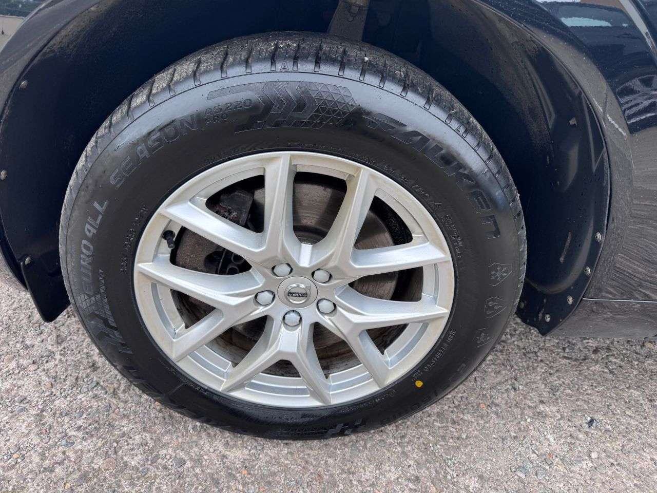 2019 VOLVO XC60 2019 VOLVO XC60