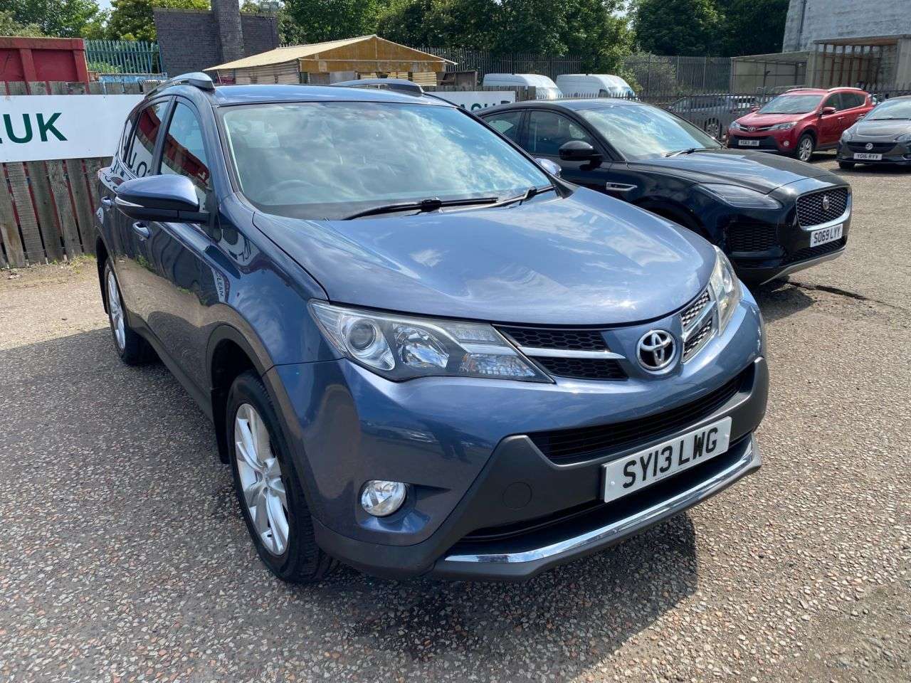 A 2013 TOYOTA RAV4 2.2 D-4D Invincible SUV 5dr Diesel Manual 4WD Euro 5 (150 ps) PX Welcome A 2013 TOYOTA RAV4 2.2 D-4D Invincible SUV 5dr Diesel Manual 4WD Euro 5 (150 ps) PX Welcome