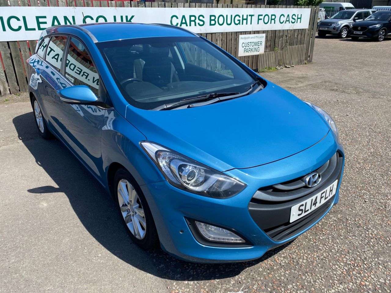 A 2014 HYUNDAI I30 1.6 CRDi Blue Drive Style Tourer 5dr Diesel Manual Euro 5 (s/s) (128 ps) PX A 2014 HYUNDAI I30 1.6 CRDi Blue Drive Style Tourer 5dr Diesel Manual Euro 5 (s/s) (128 ps) PX