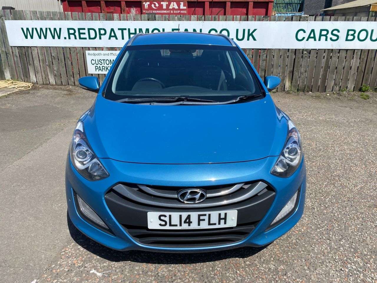 A 2014 HYUNDAI I30 1.6 CRDi Blue Drive Style Tourer 5dr Diesel Manual Euro 5 (s/s) (128 ps) PX A 2014 HYUNDAI I30 1.6 CRDi Blue Drive Style Tourer 5dr Diesel Manual Euro 5 (s/s) (128 ps) PX