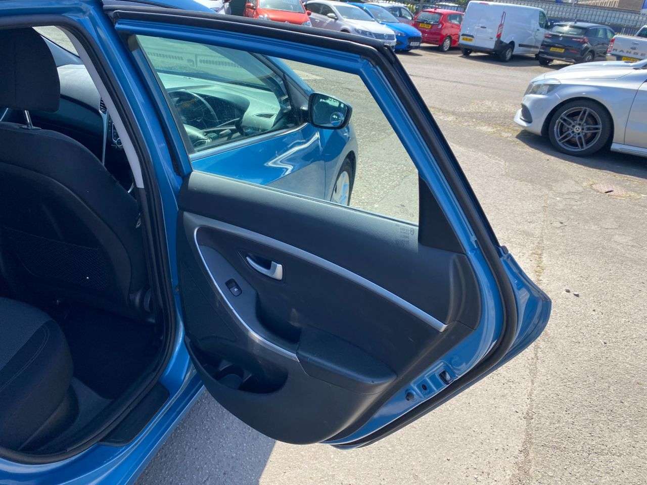 2014 HYUNDAI I30 2014 HYUNDAI I30
