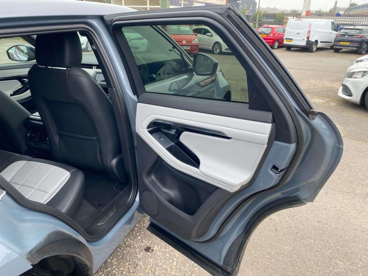 2021 LAND ROVER RANGE ROVER EVOQUE 2021 LAND ROVER RANGE ROVER EVOQUE