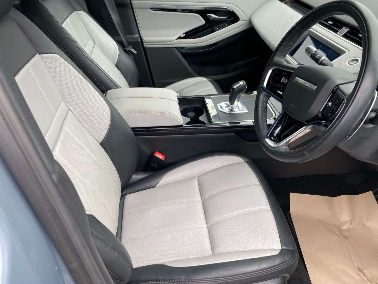 2021 LAND ROVER RANGE ROVER EVOQUE 2021 LAND ROVER RANGE ROVER EVOQUE